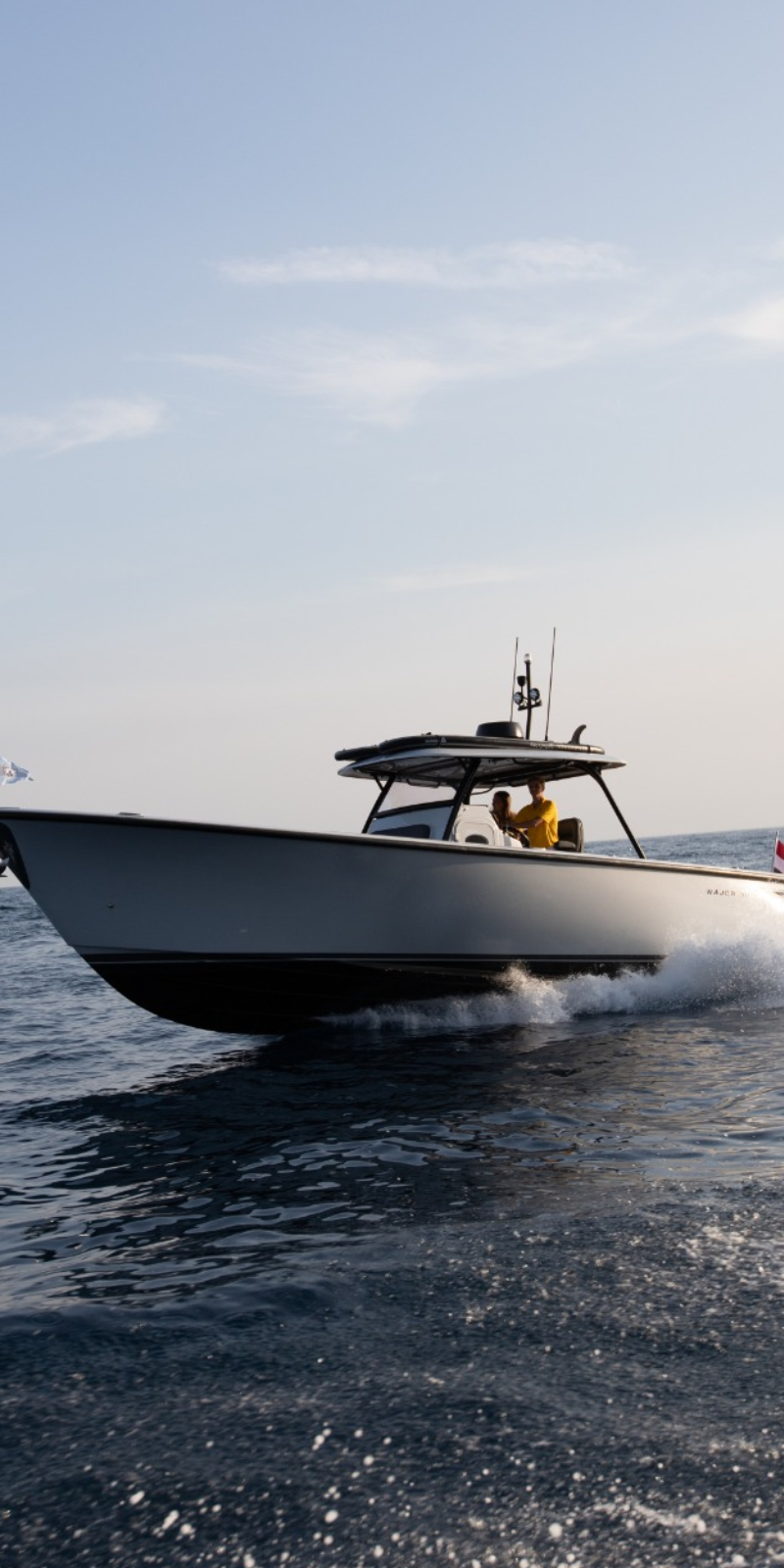 belgische student vaart op een wajer van wajer yachts